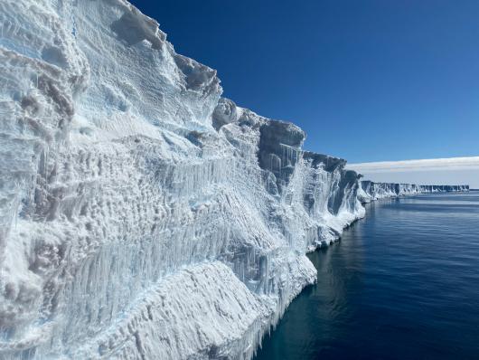 Ice shelfs in the Antarctics.